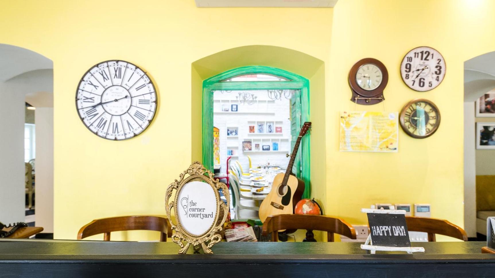 The Corner Courtyard Hotel Calcutta Exterior foto